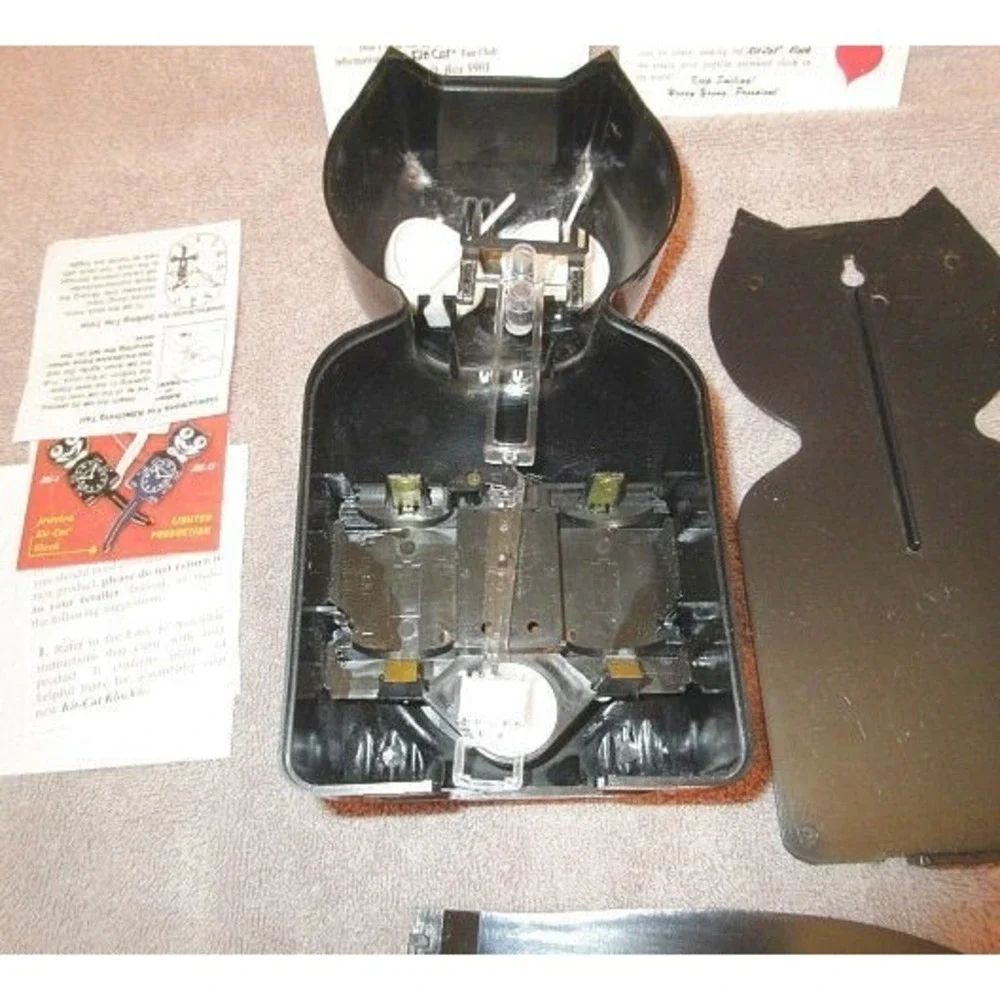 Vintage Kit Kat Klock B2 For Parts Or Repair Battery Operated Box Paperwork Tail